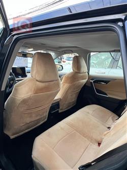 تۆیۆتا ڕاڤ 4